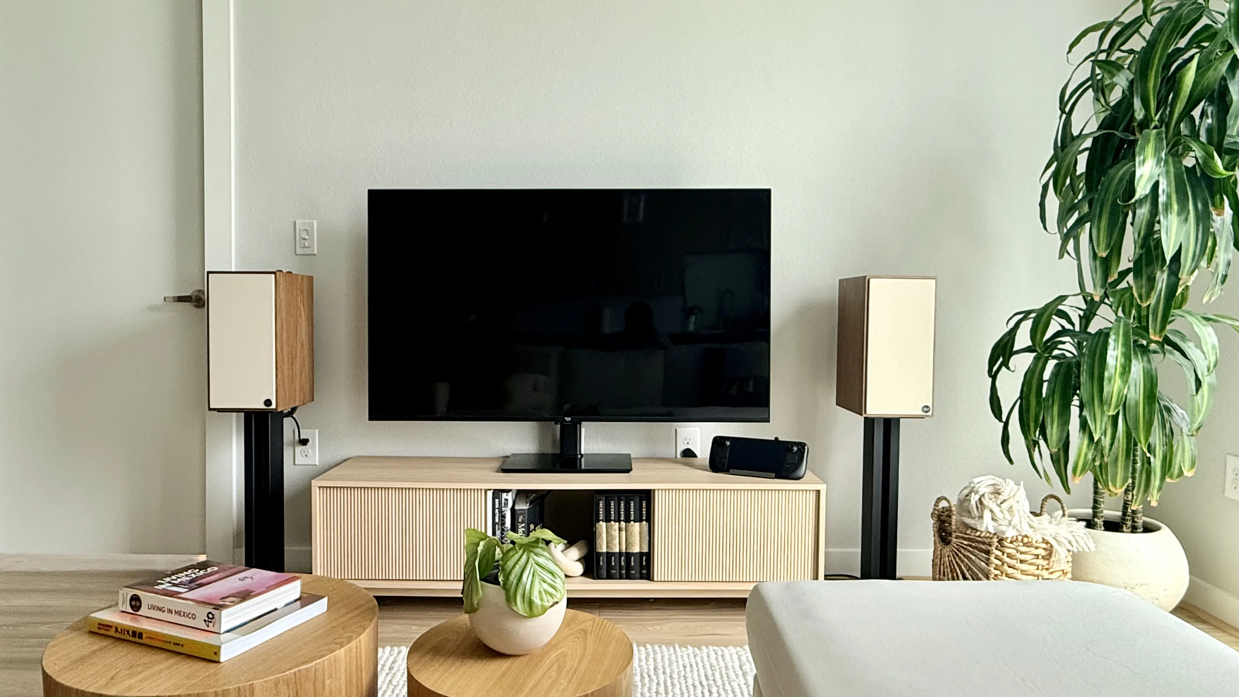 Living room Part 1